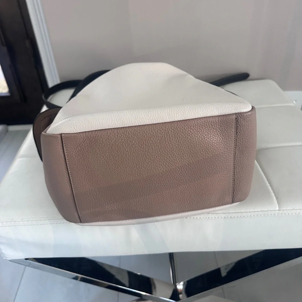 Coach Black, Cream, and Tan Shoulder Bag - Picture 3 of 4